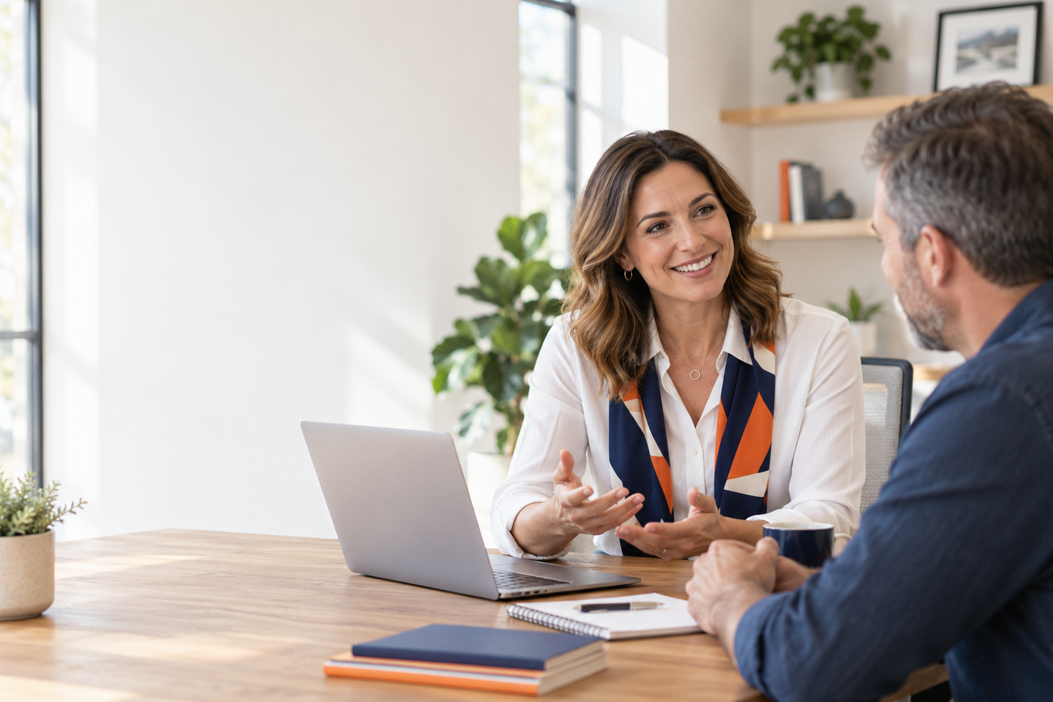 An HR consultant meeting with a small-business owner